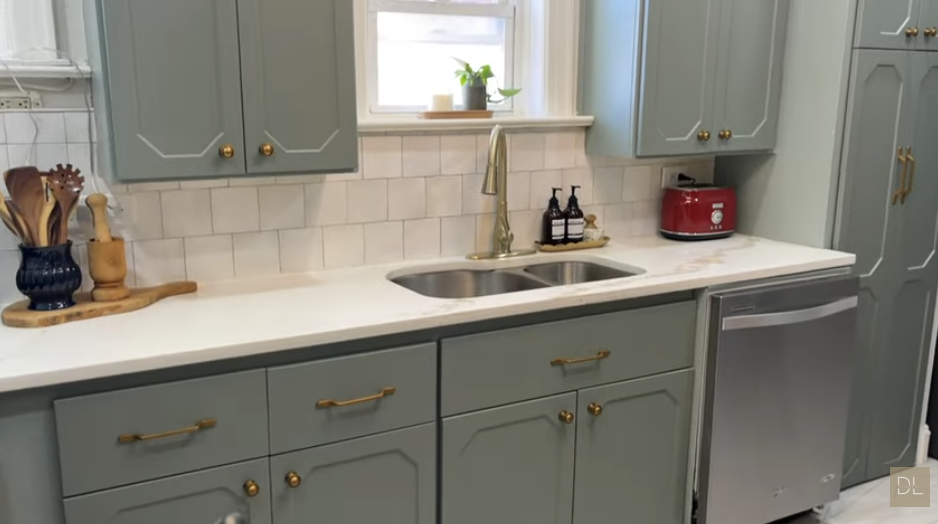 cabinet refacing project in kitchen