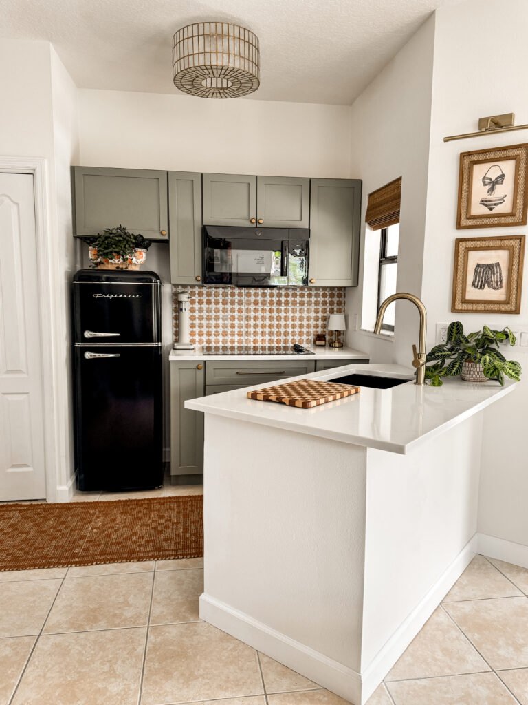 Kitchen makeover using custom cabinet doors